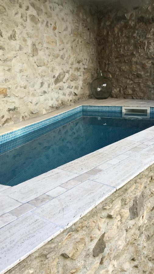 L'Oiseau Bleu Rollier Bed & Breakfast Roubia Ngoại thất bức ảnh
