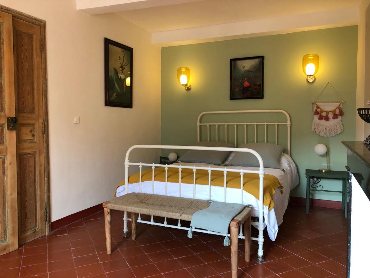 L'Oiseau Bleu Rollier Bed & Breakfast Roubia Ngoại thất bức ảnh