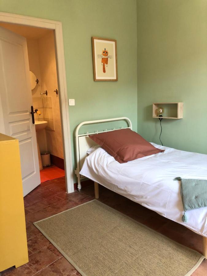 L'Oiseau Bleu Rollier Bed & Breakfast Roubia Ngoại thất bức ảnh